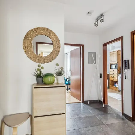 Stilvolles City-apartment Im Herzen Von 伯布林根